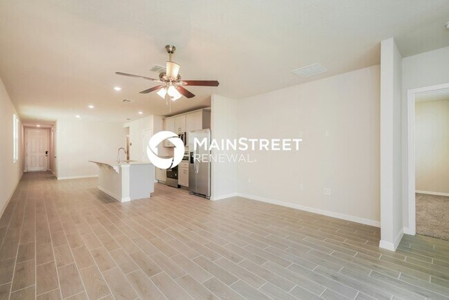 Foto del edificio - 3 Bedroom Pet-Friendly Home in St. Cloud, FL with Main Street Renewal