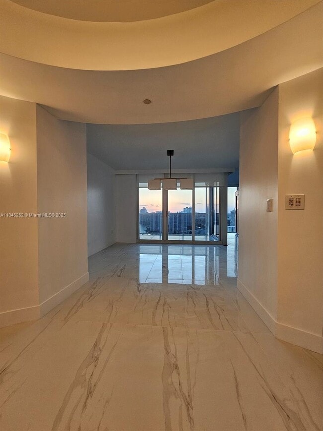 Building Photo - 19111 Collins Ave