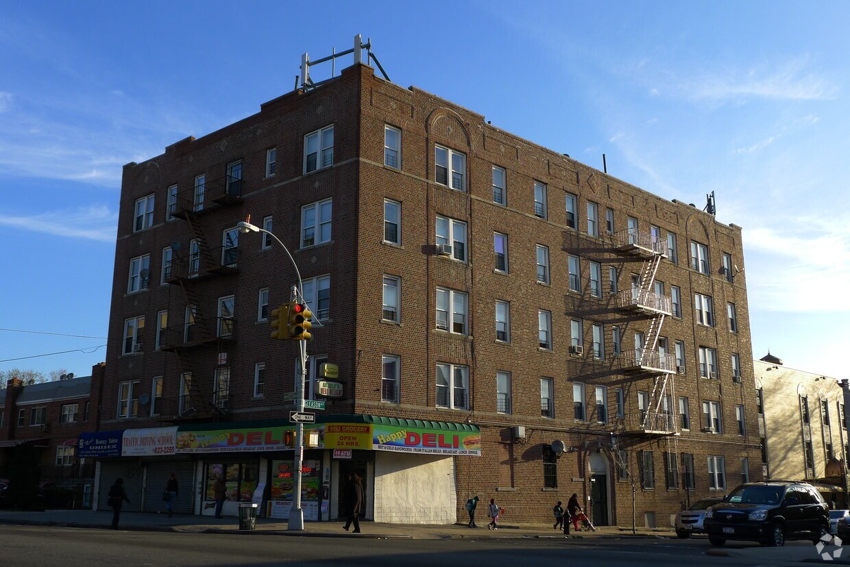 Foto principal - 1901 Gleason Ave