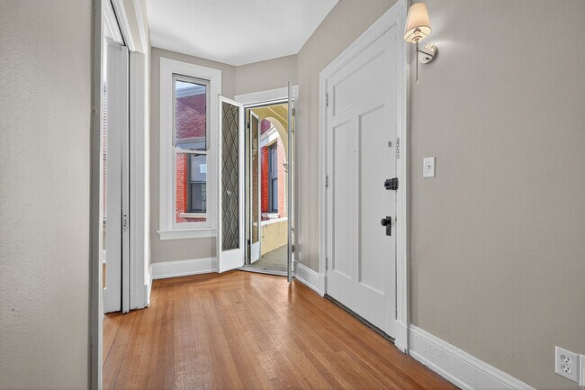 Foto del edificio - Grandview Apartments