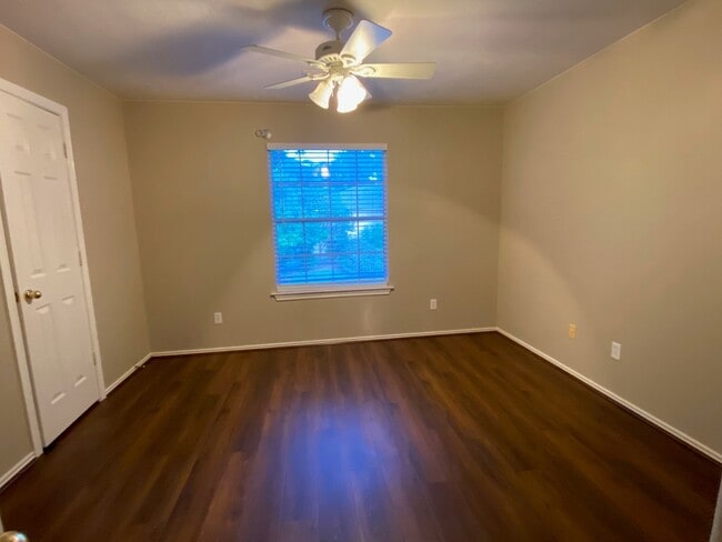 Building Photo - 23 Summer Haze Cir