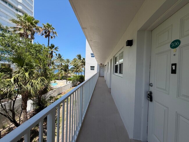 Foto del edificio - 1750 S Ocean Blvd