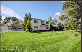 Building Photo - 112 Roseld Ave Building Photo - 112 Roseld Ave