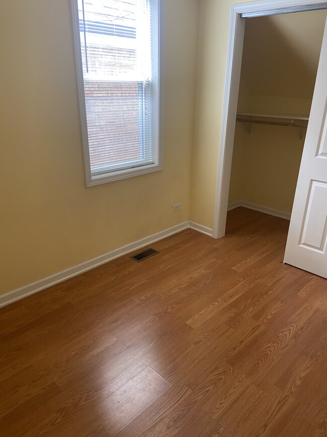 Bedroom 1 (12' x 11') - 2315 W 50th Plz