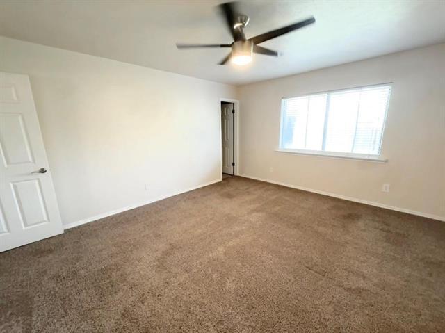 Foto del edificio - 709 Meadow Mead Dr