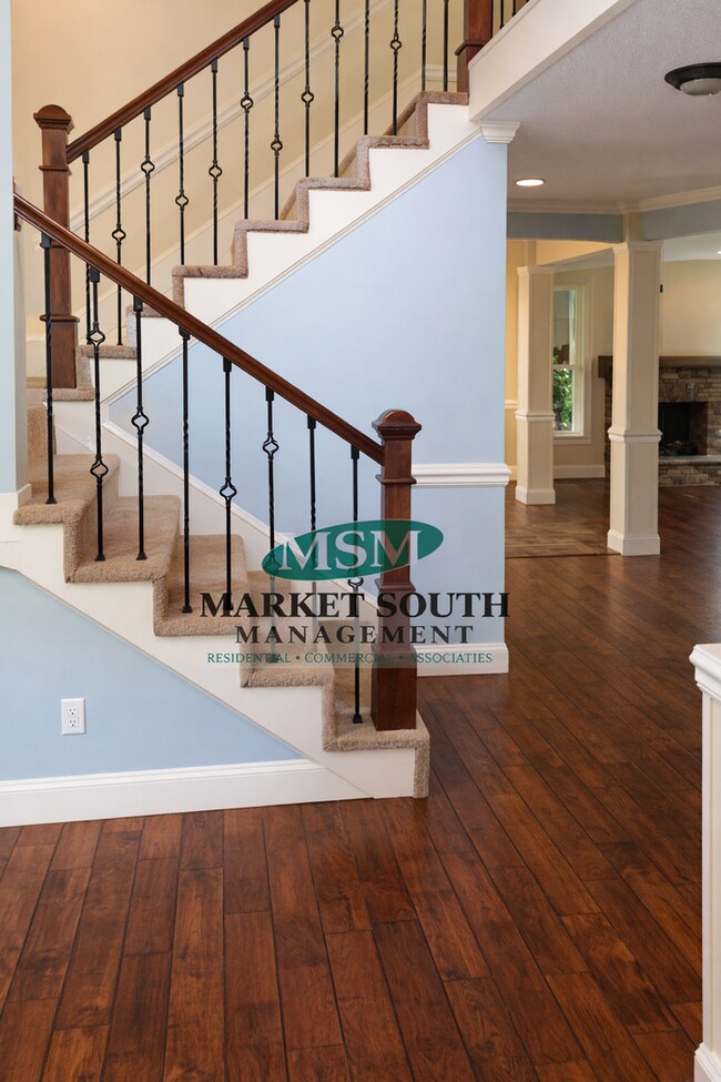 Foto del edificio - SOUTHBRIDGE BEAUTY- AVAILABLE NOW!