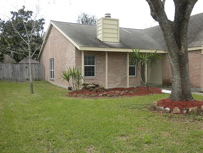 Building Photo - 5618 Stone Creek Dr