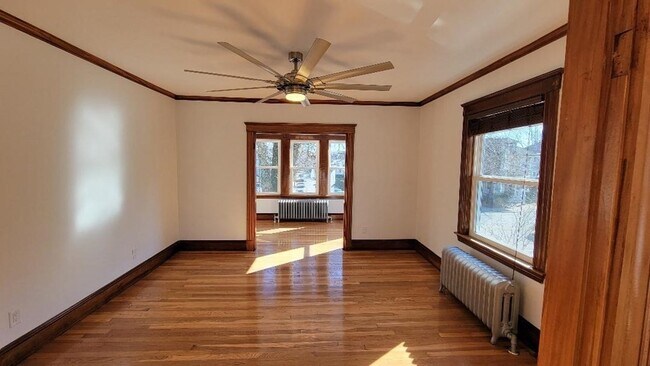 Foto del edificio - 1435 Centre St