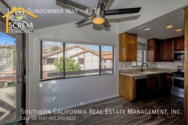 Building Photo - Upper Three Bedroom Condo in Canyon Country