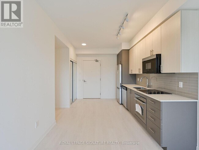 Photo du bâtiment - 415 Main St W