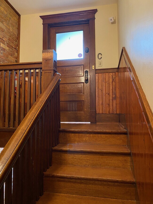 Building Photo - 821 E. 1st