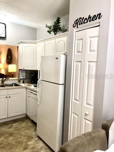 Building Photo - 8825 Coral Palms Ct