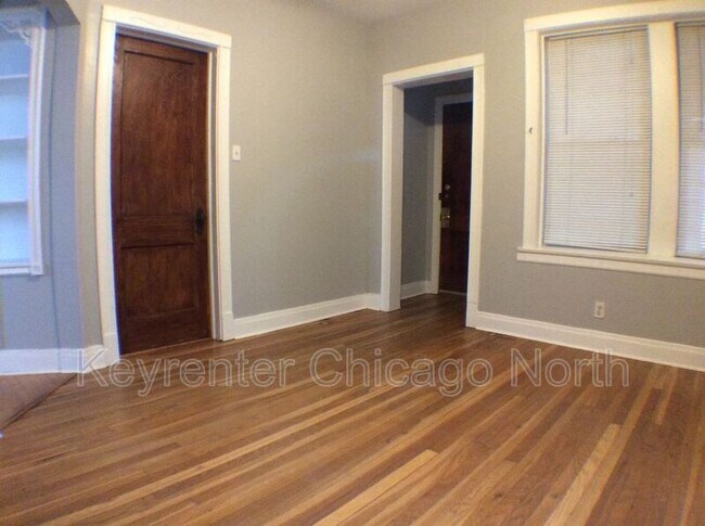 Foto del edificio - 4342 N Sawyer Ave