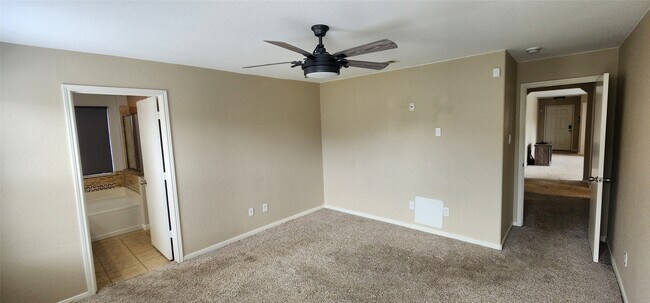Building Photo - 8830 Summerset Meadow Ct