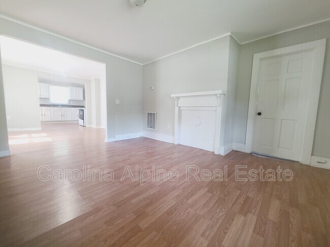 Building Photo - 305 Union Heights Blvd