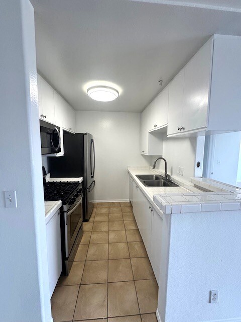 Foto del edificio - 3861 Vinton Ave