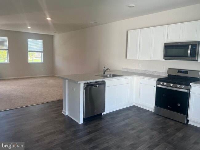 Building Photo - 521 Ridgley Blvd
