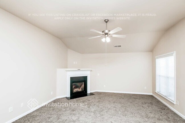 Foto del edificio - 351 Highland Falls Dr