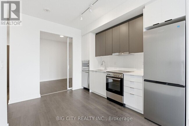 Photo du bâtiment - 9763 Markham Rd