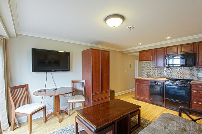 4050 Lakes Rd Unit 123 Hamburg Ny 14075 Apartment For Rent Building Photo 4050 Lakes Rd