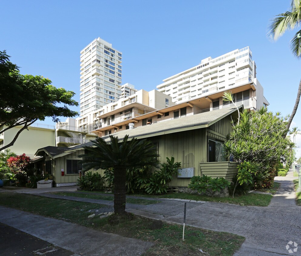 Primary Photo - 2445-2449 Ala Wai Blvd
