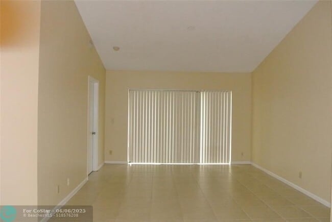 Building Photo - 5801 Riverside Dr