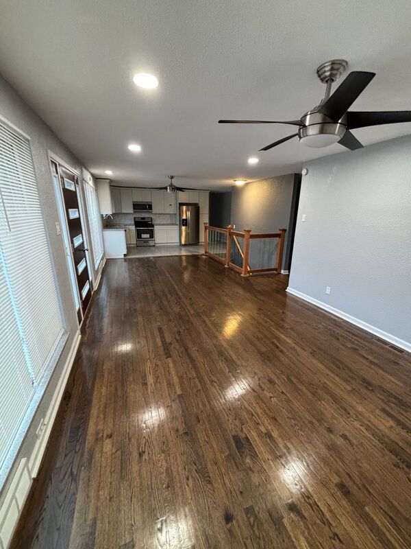 Building Photo - 6064 W Cabanne Pl