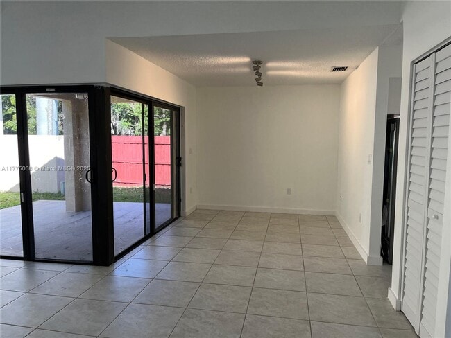 Foto del edificio - 8901 SW 4th Ter