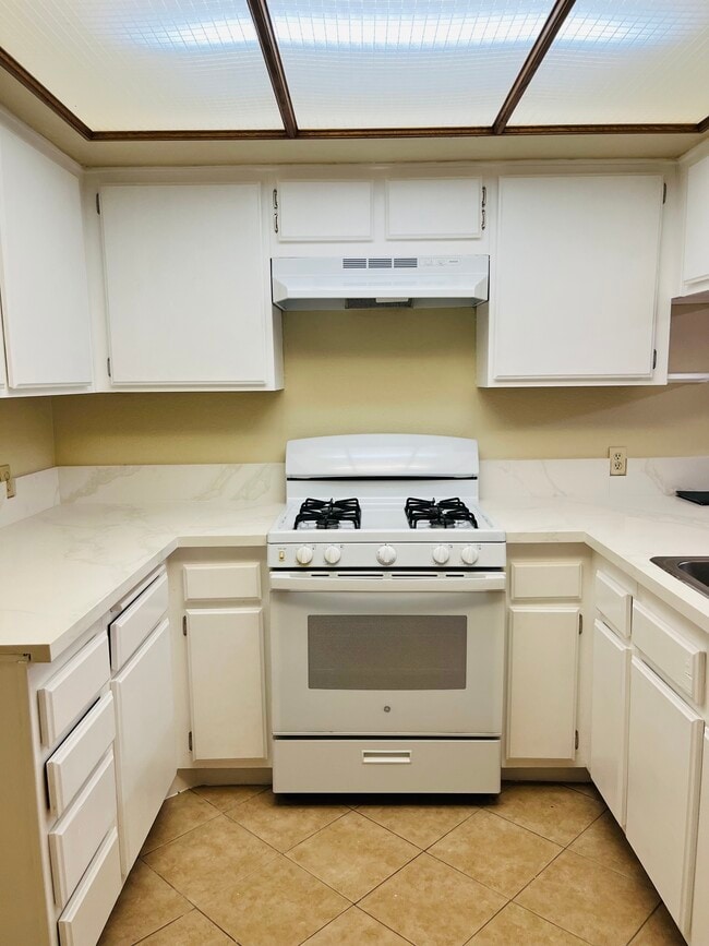 Foto del edificio - 13406 Moorpark St