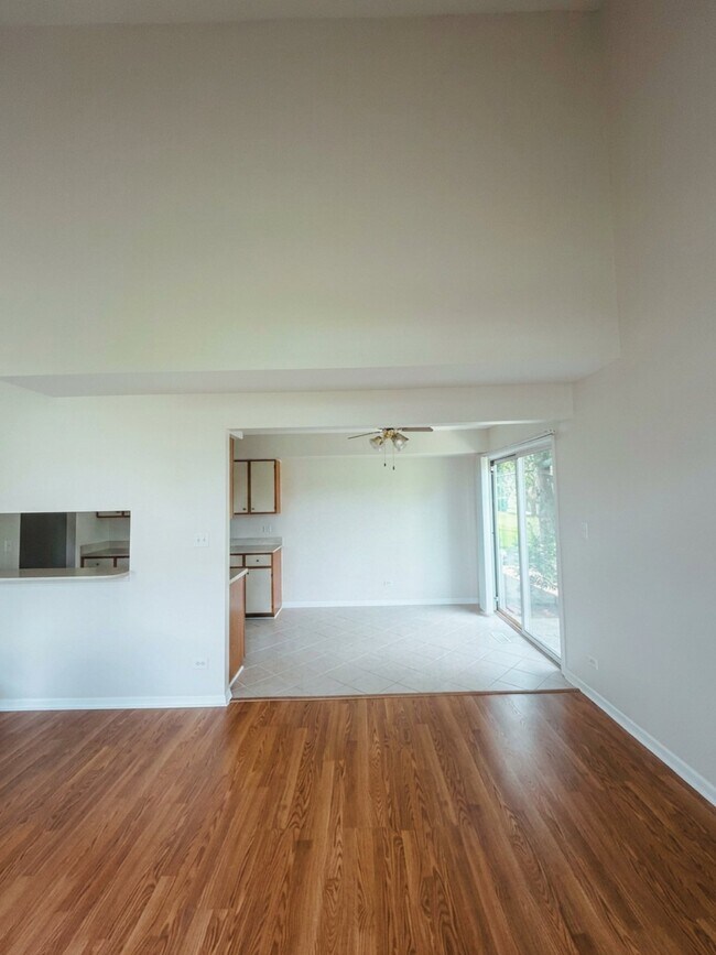 Building Photo - 314 Wisteria Dr