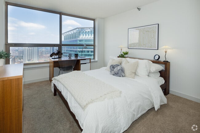 1BR, 1BA - 669SF - Presidential Towers