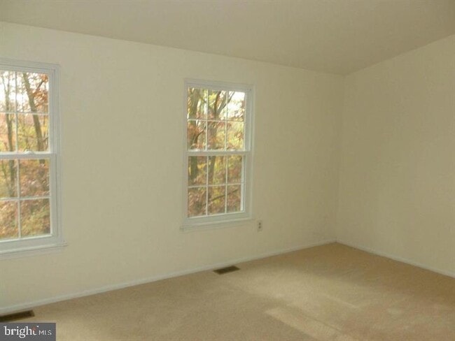 Building Photo - 90 Six Notches Ct