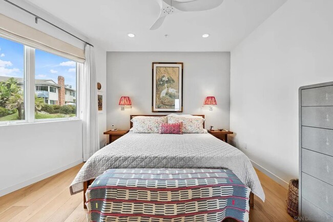 Foto del edificio - 6767 Neptune Pl