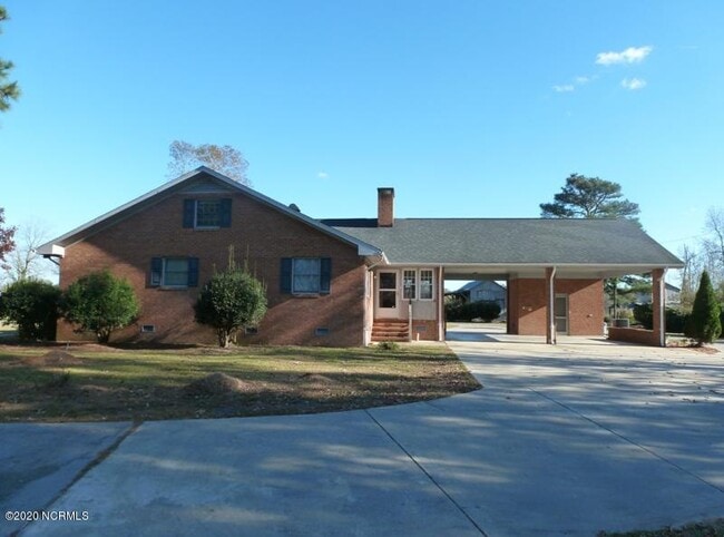 Building Photo - 2196 Sarecta Rd