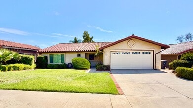 Building Photo - 730 Morro Rd