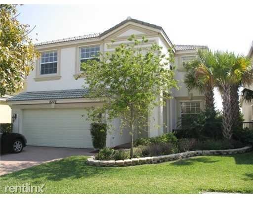 Building Photo - 9021 Alexandra Cir