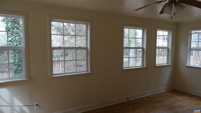 Foto del edificio - 112 Boulder Spring Ct