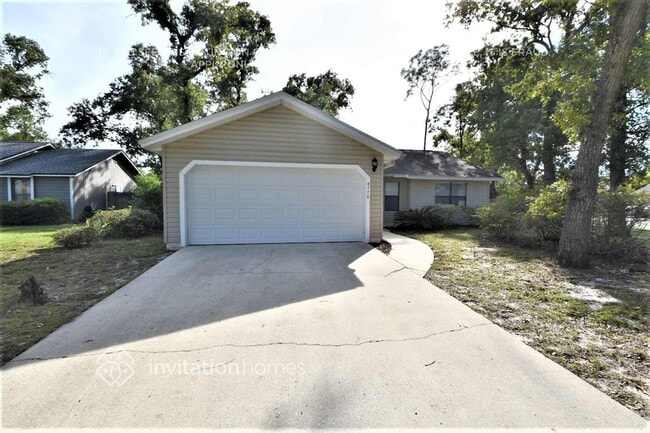 Building Photo - 8478 Wessex Ct