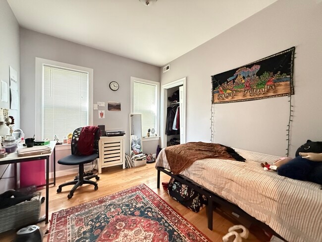 Foto del edificio - 73 Newbury St