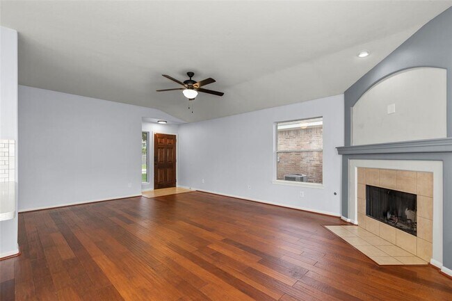 Building Photo - 15510 Anton Dr