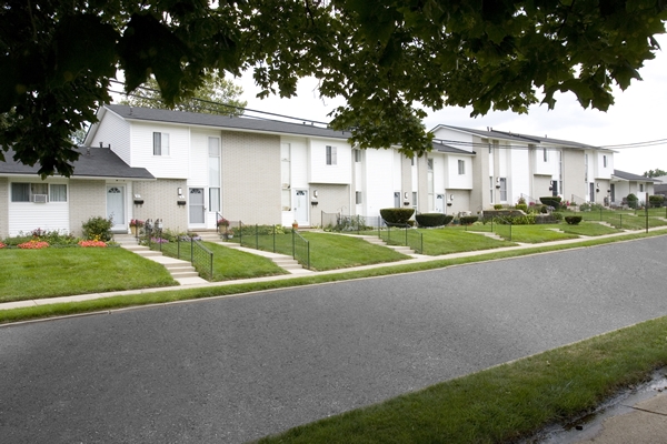 Building Photo - Pontiac Townhomes Cooperative