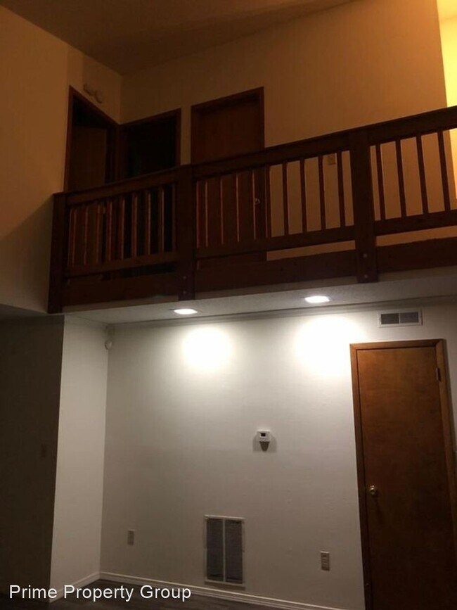Building Photo - 807 Hartwell Dr