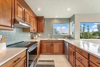 Building Photo - 540 N Hayden Bay Dr