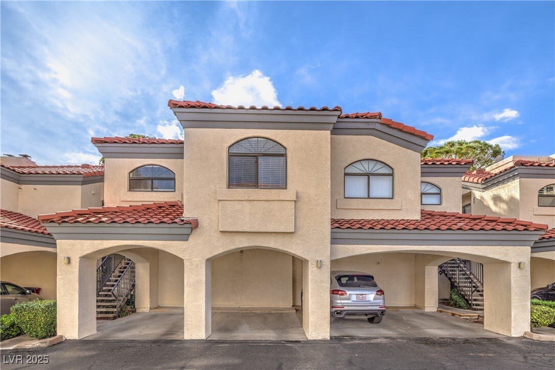 Primary Photo - 8455 W Sahara Ave