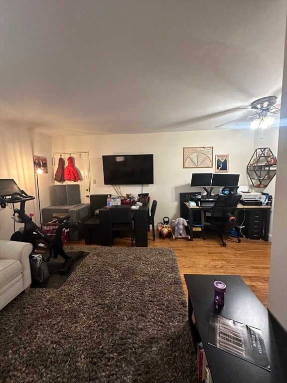 Foto del edificio - 5 Charlesbank Rd