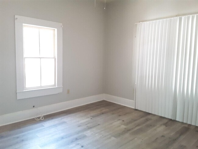 Foto del edificio - 522 N Bronough St