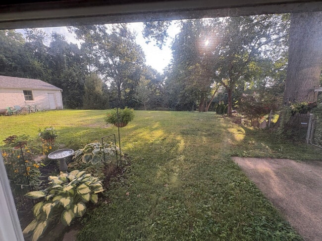 Building Photo - 13 Dewitt St