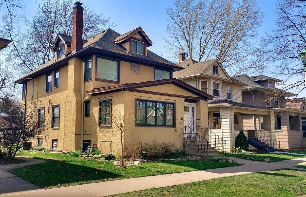 Primary Photo - 921 Home Ave
