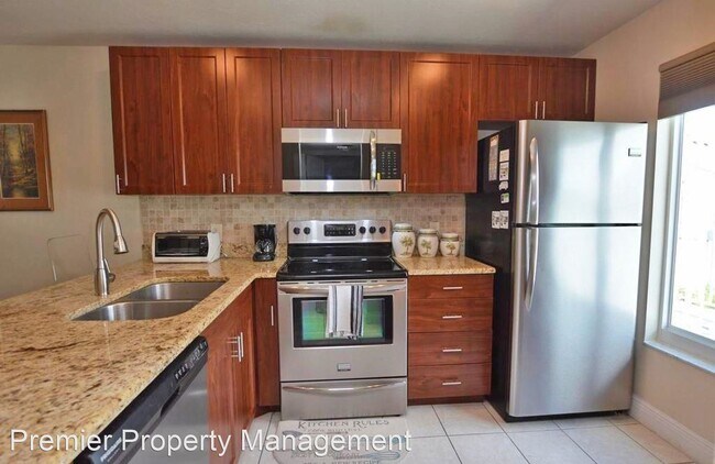 Building Photo - 3 br, 3 bath House - 2231 San Marco Road #202