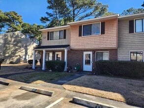 Building Photo - 75 Beaver Pond Loop